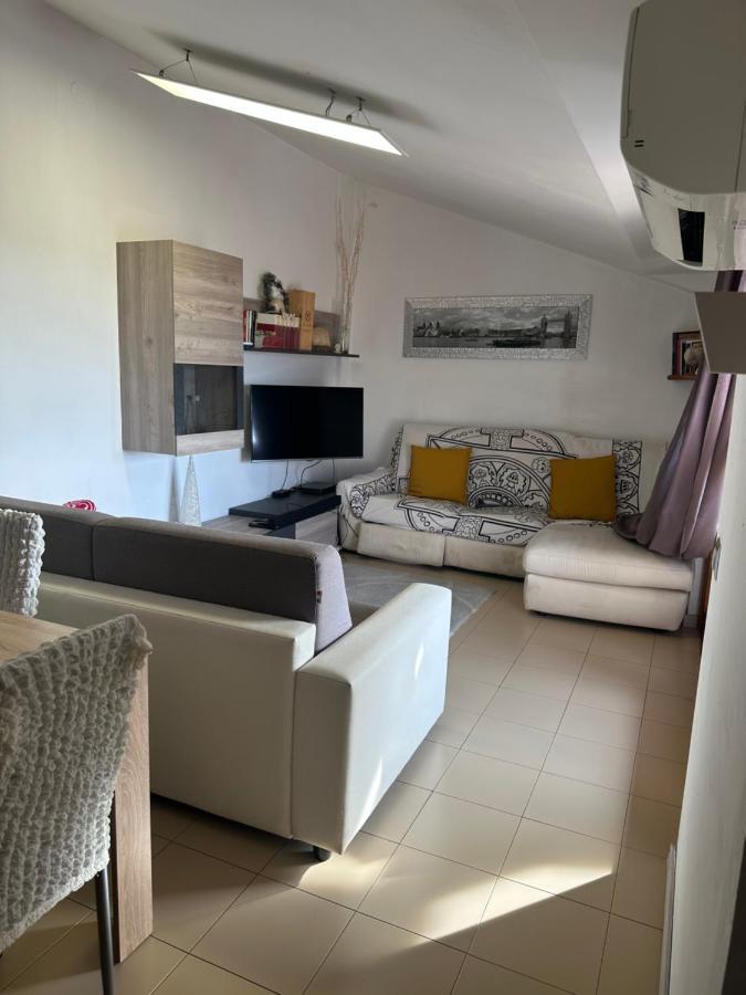Apartamento Relax Sea View Attic Quartu SantʼElena Exterior foto